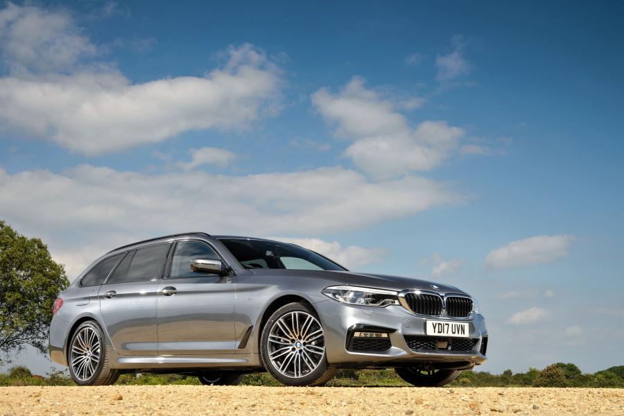  BMW 520d Touring M Sport 2017 года  (UK) (фото 10 из 32)